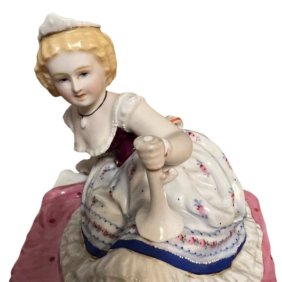 Antique‎ German Large Porcelain Figure Trinket Box - Picture 2 of 9